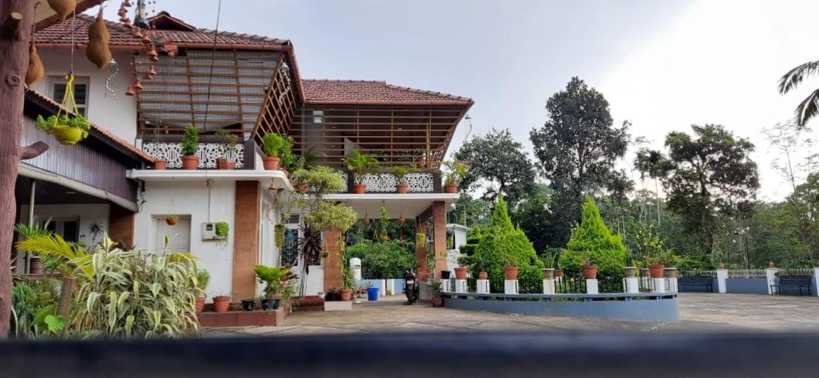 Pepper Valley Resort Kalpetta Eksteriør billede